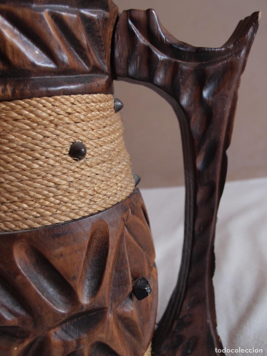 Artesan&iacute;a: Jarra de madera tallada - Foto 3