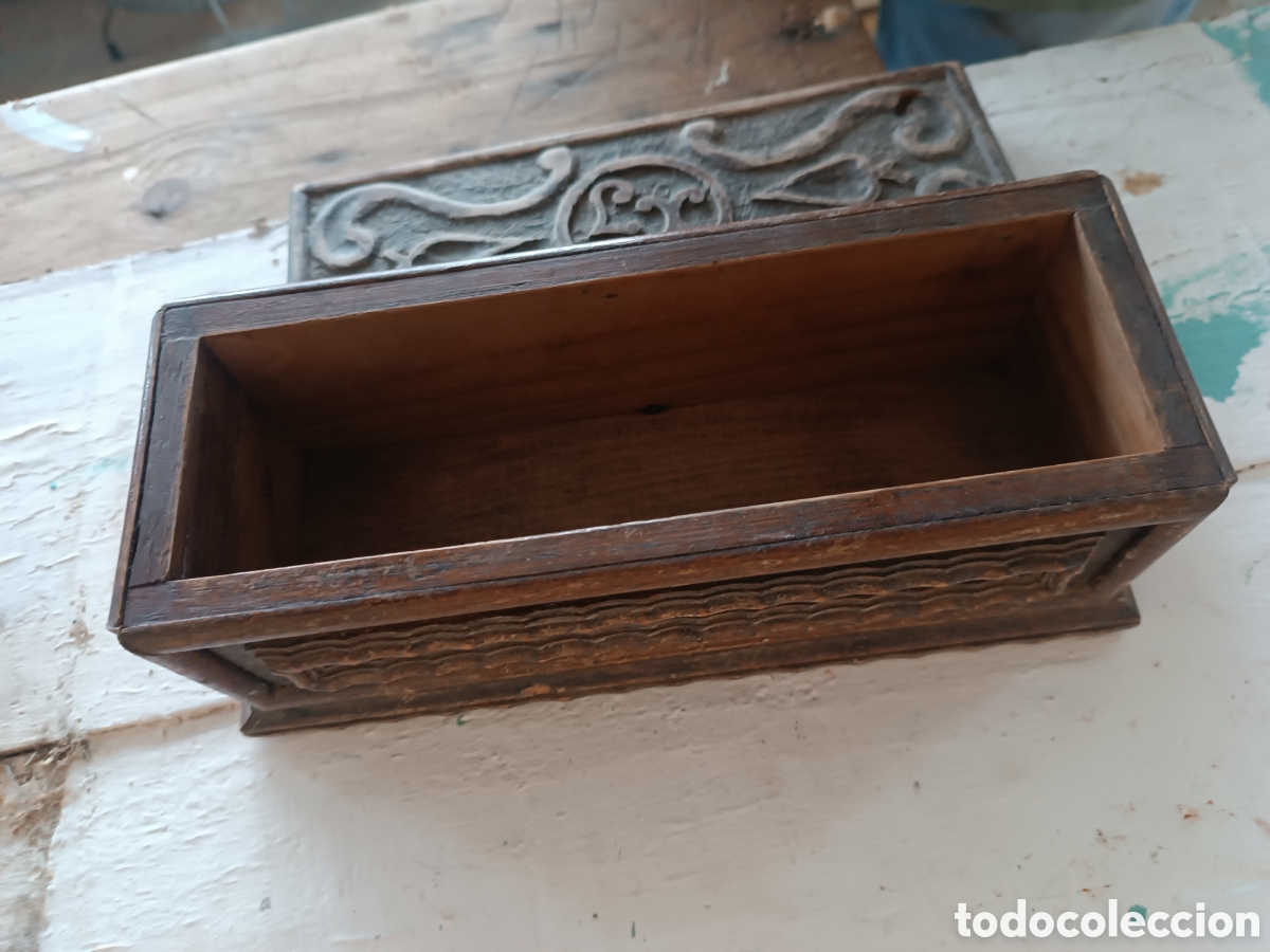 Artesan&iacute;a: Caja madera labrada con iniciales - Foto 4