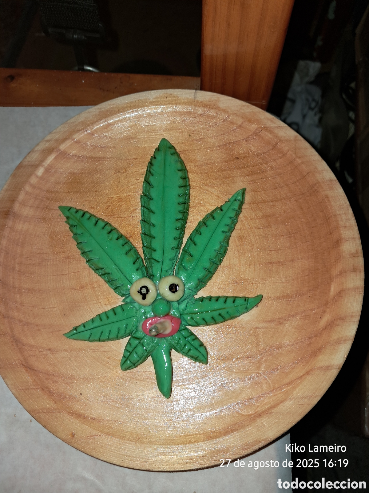 Artesan&iacute;a: Relieve hoja sobre plato de madera 20cm - Foto 6