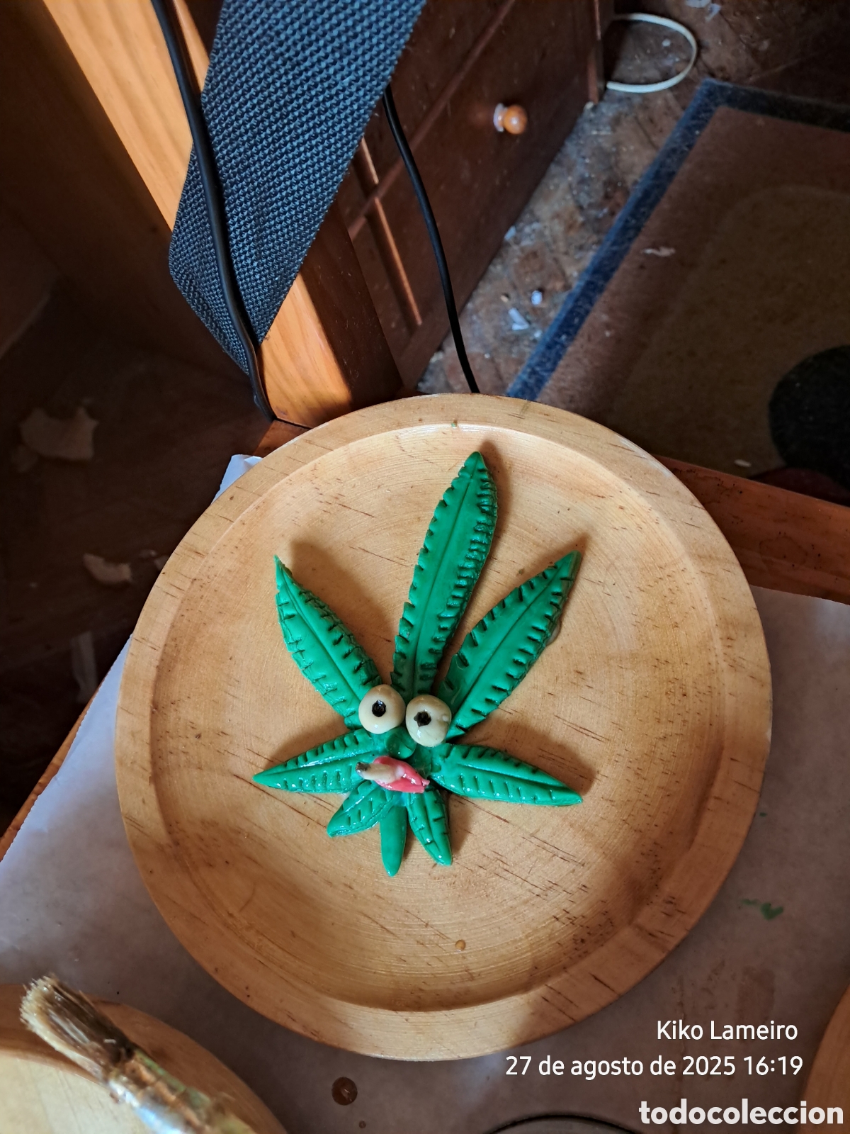 Artesan&iacute;a: Relieve hoja sobre plato de madera 20cm - Foto 7
