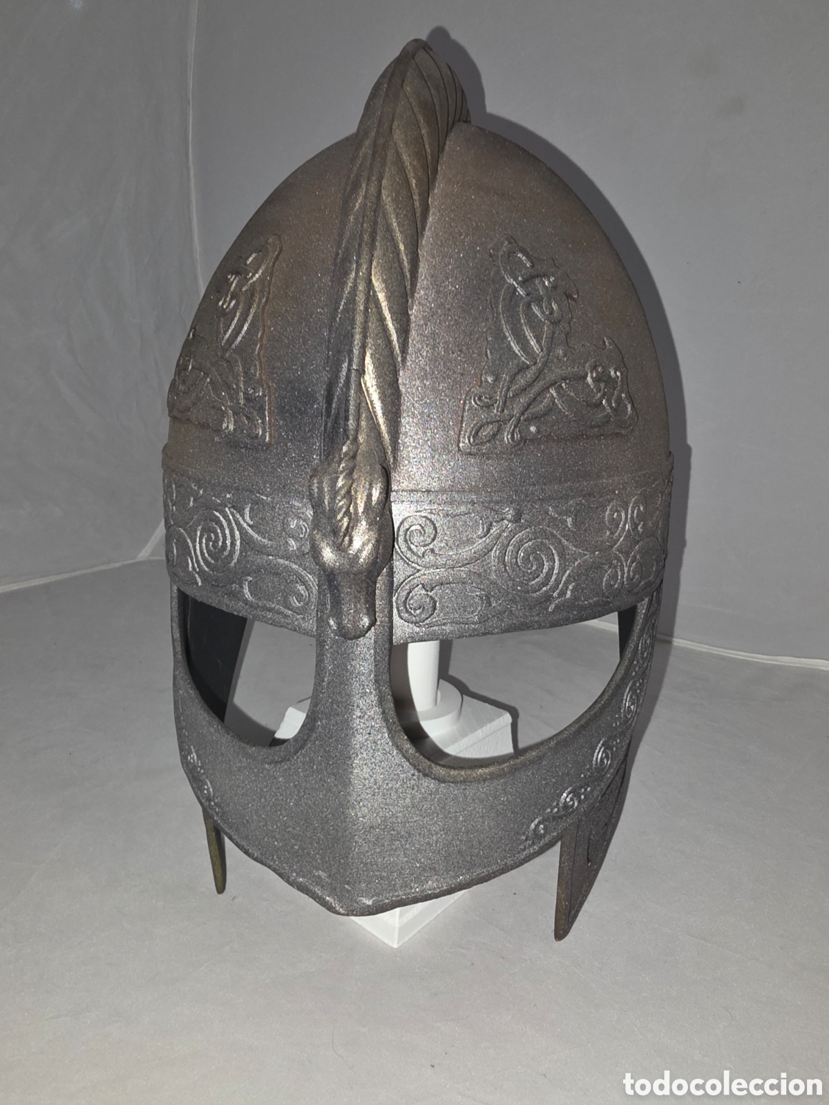 Artesan&iacute;a: Casco de eowin se hace por encargo - Foto 2