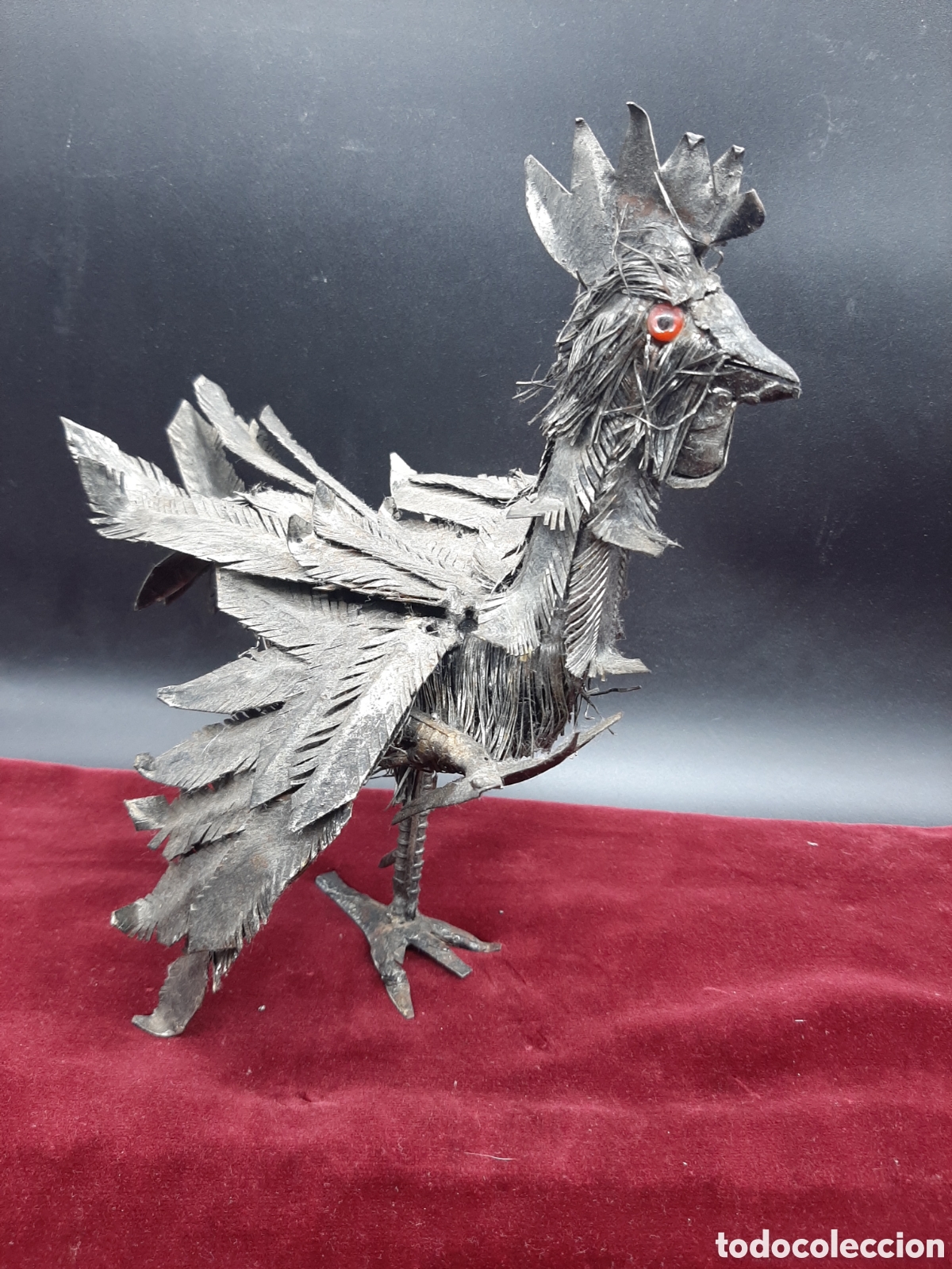 Artesan&iacute;a: Gallo hecho de metal - Foto 2