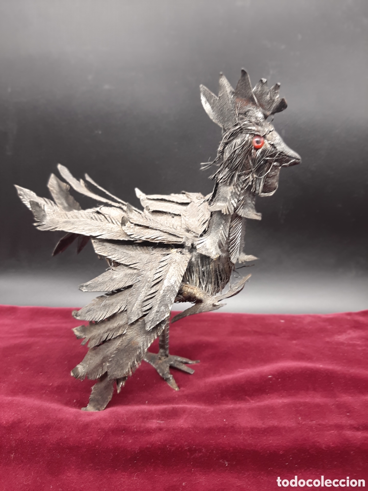 Artesan&iacute;a: Gallo hecho de metal - Foto 3