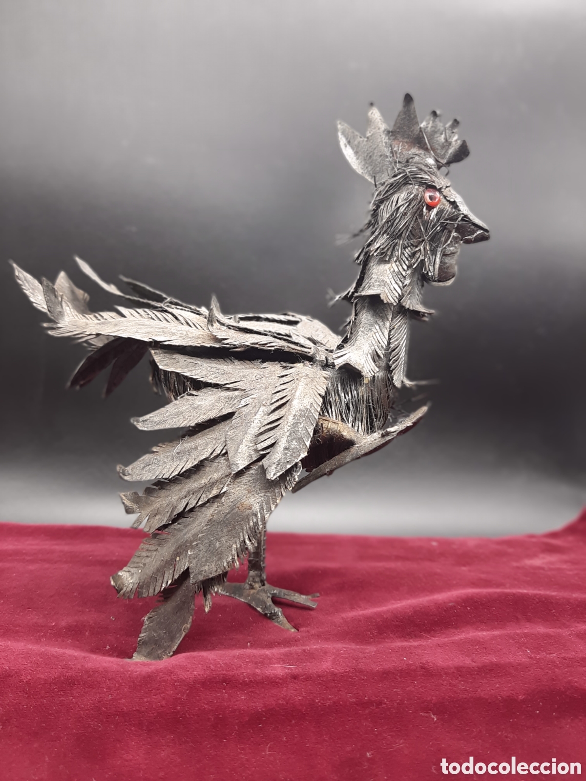 Artesan&iacute;a: Gallo hecho de metal - Foto 1