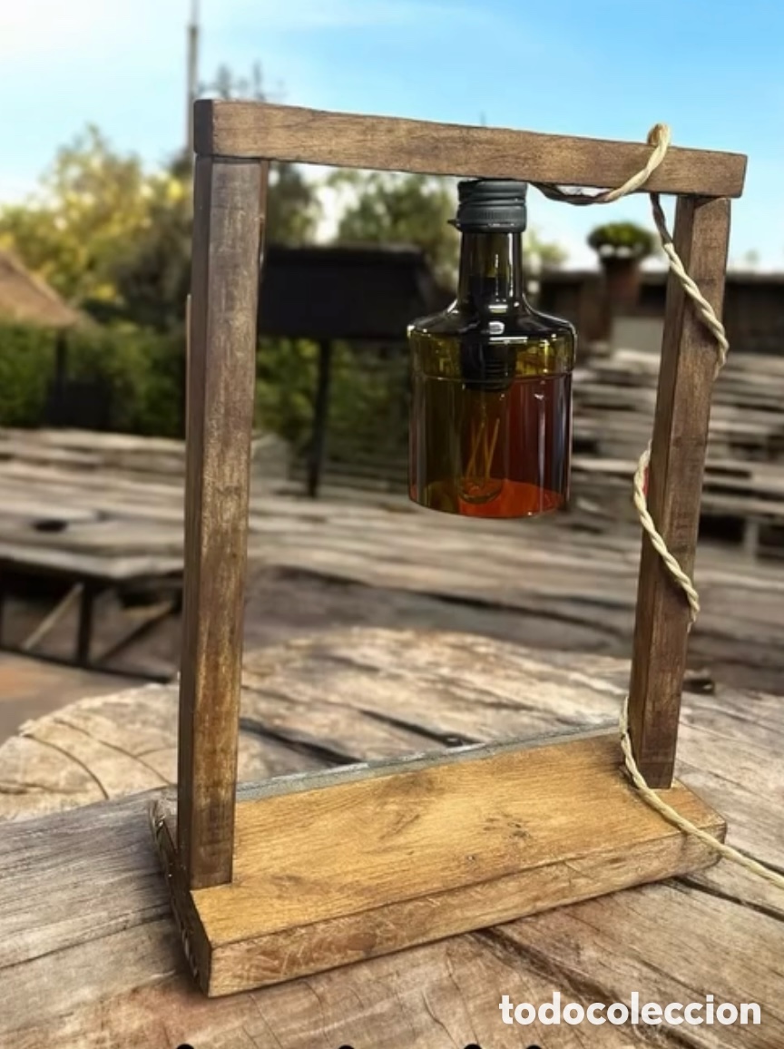 Artesan&iacute;a: L&aacute;mpara artesanal con botella - Foto 2