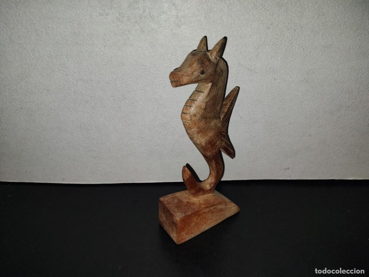 Artesan&iacute;a: A5- CABALLITO DE MAR DE MADERA - 90S - Foto 1