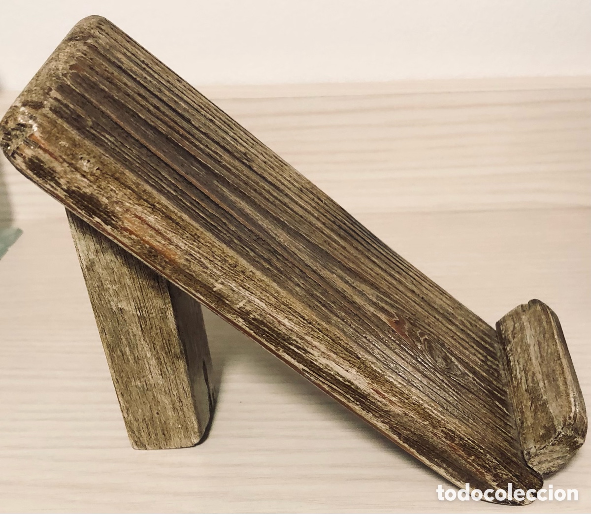 Artesan&iacute;a: Soporte de m&oacute;vil para escritorio - Foto 2