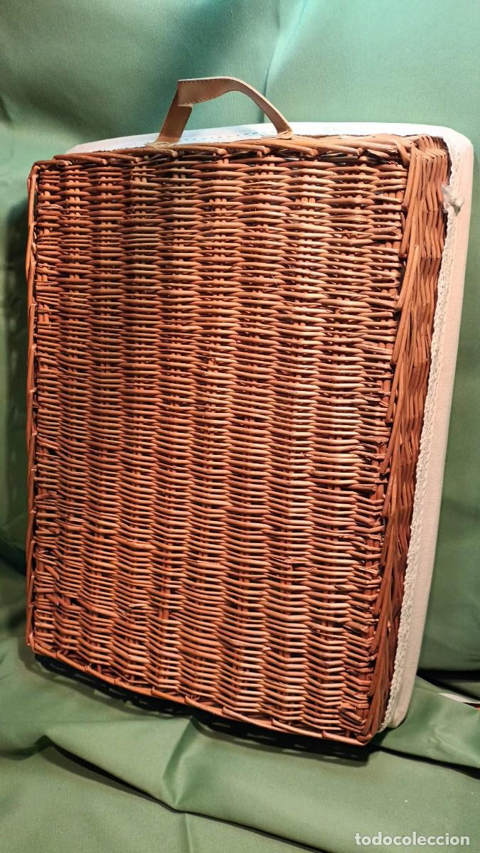 Artesan&iacute;a: BANDEJA DE MIMBRE RECTANGULAR CON ASAS DE CUERO. - Foto 1