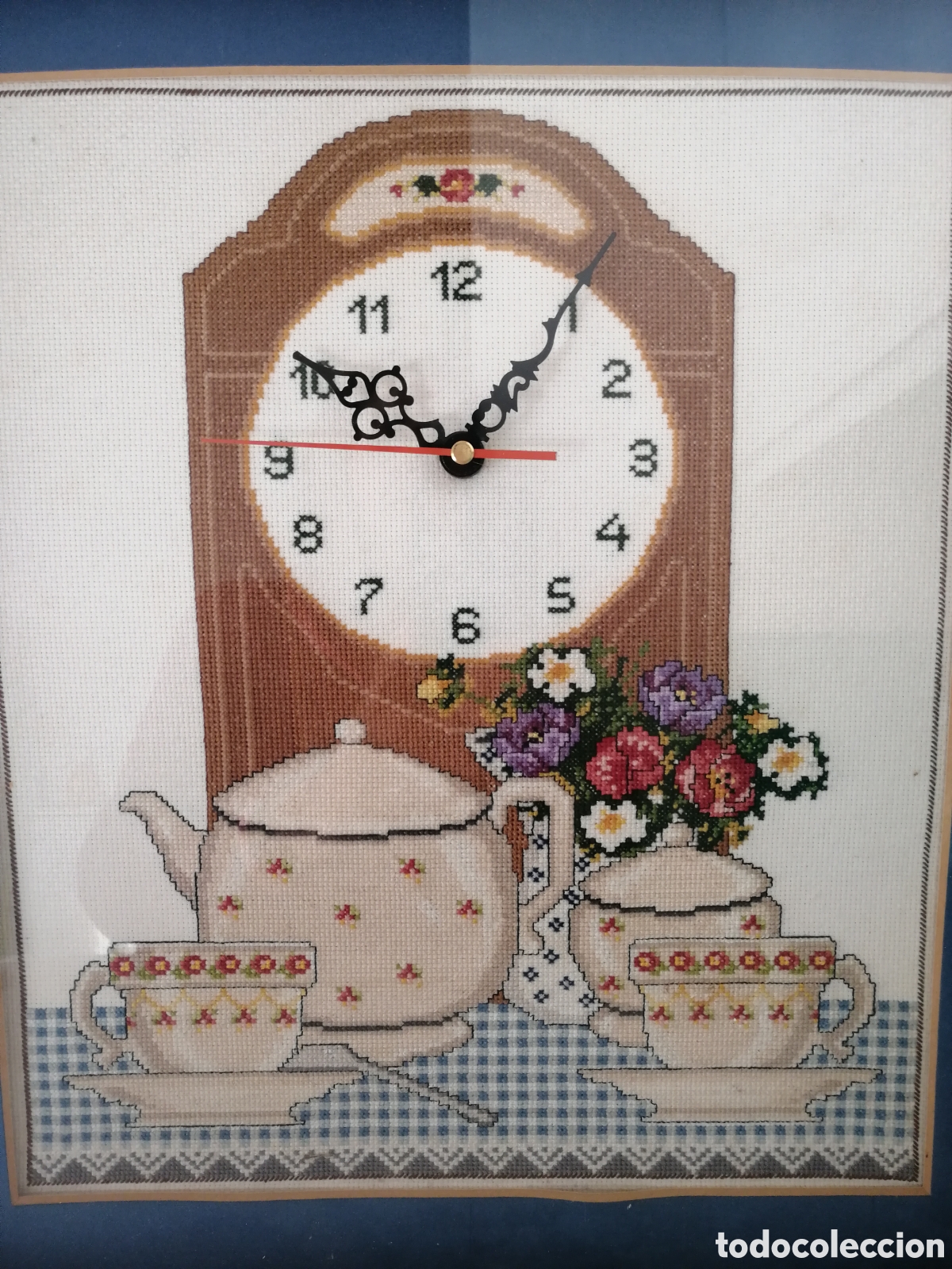 Artesan&iacute;a: Cuadro en punto de cruz, reloj - Foto 2