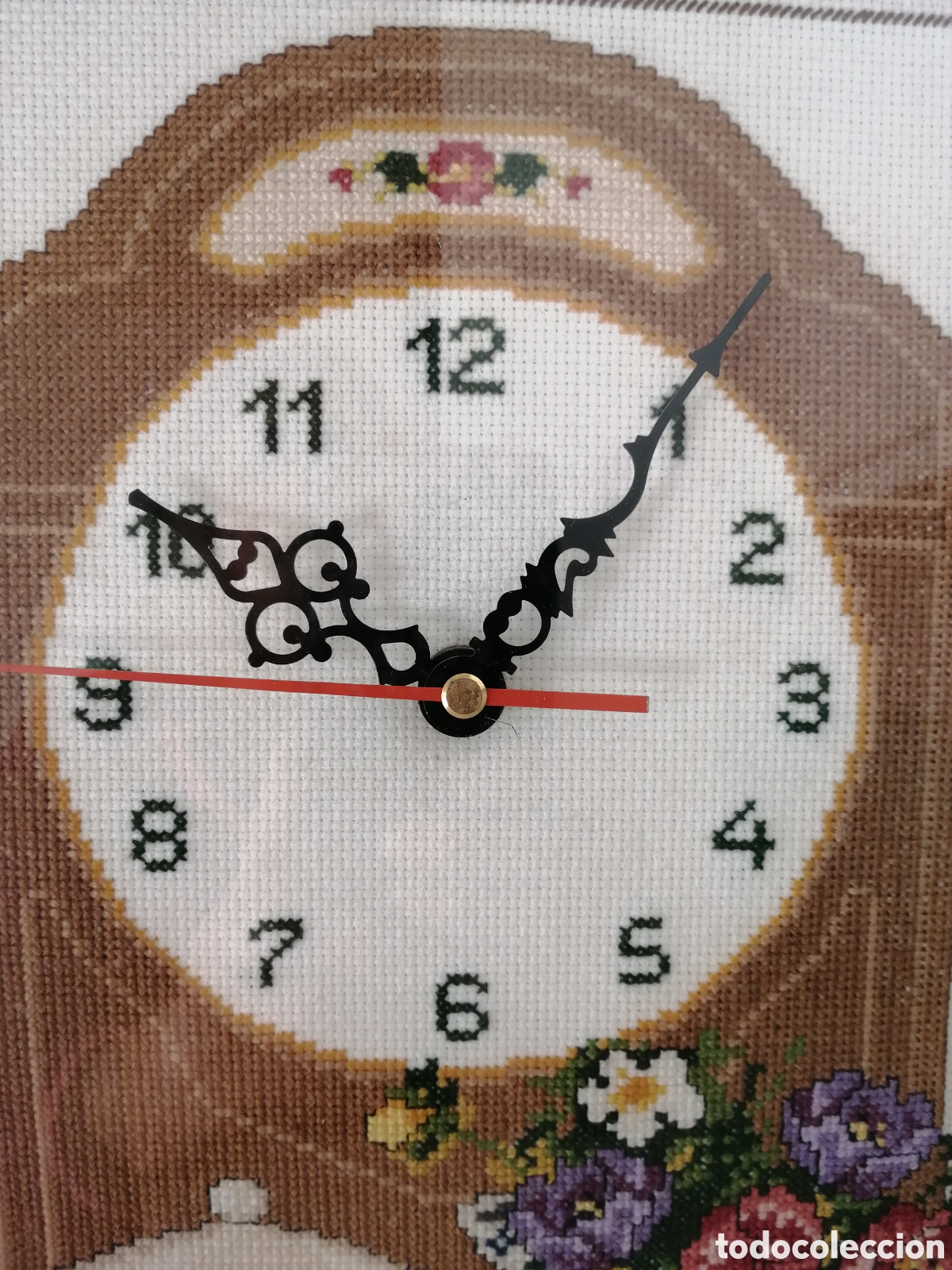 Artesan&iacute;a: Cuadro en punto de cruz, reloj - Foto 5