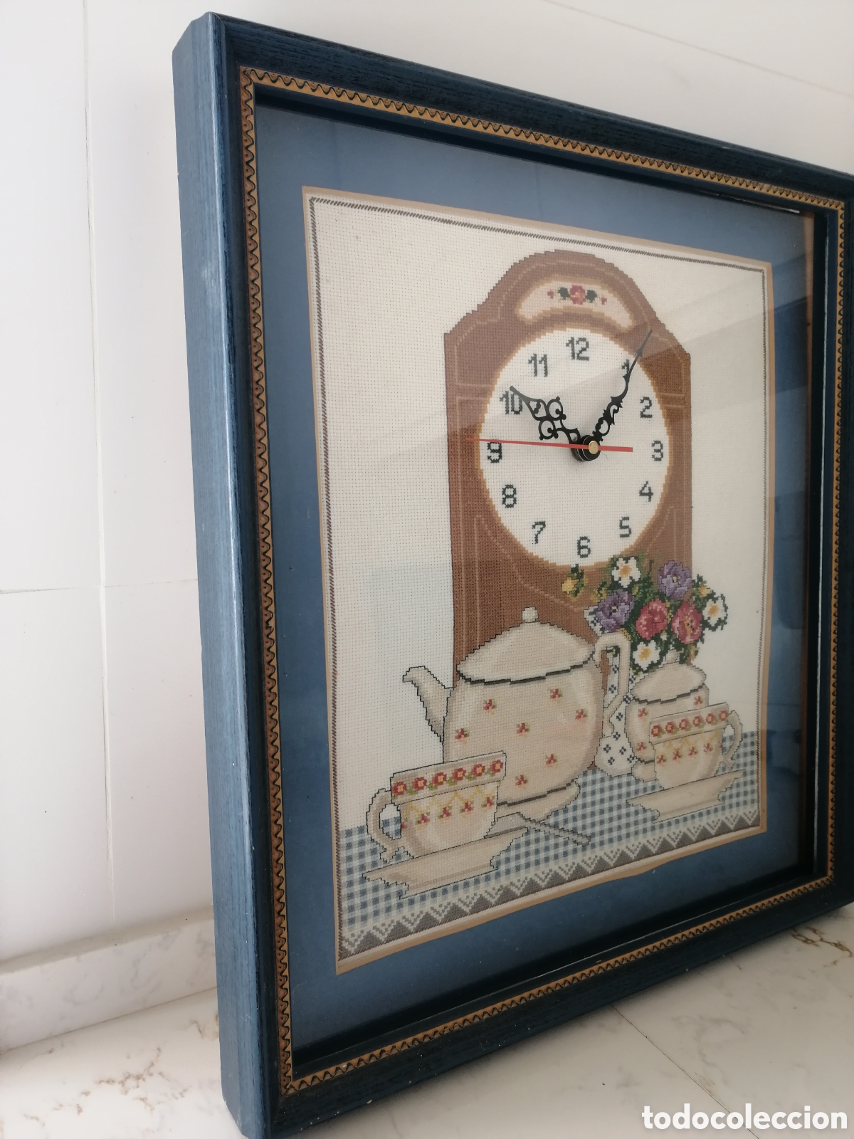 Artesan&iacute;a: Cuadro en punto de cruz, reloj - Foto 6