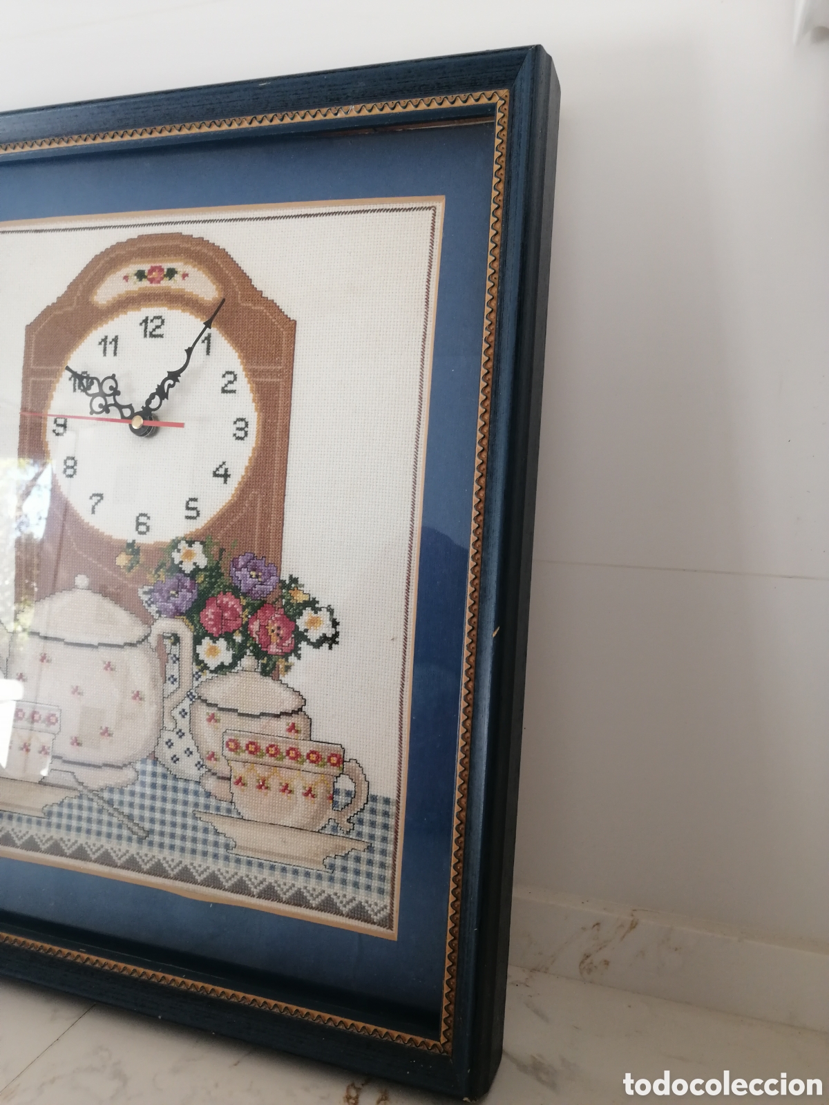 Artesan&iacute;a: Cuadro en punto de cruz, reloj - Foto 7