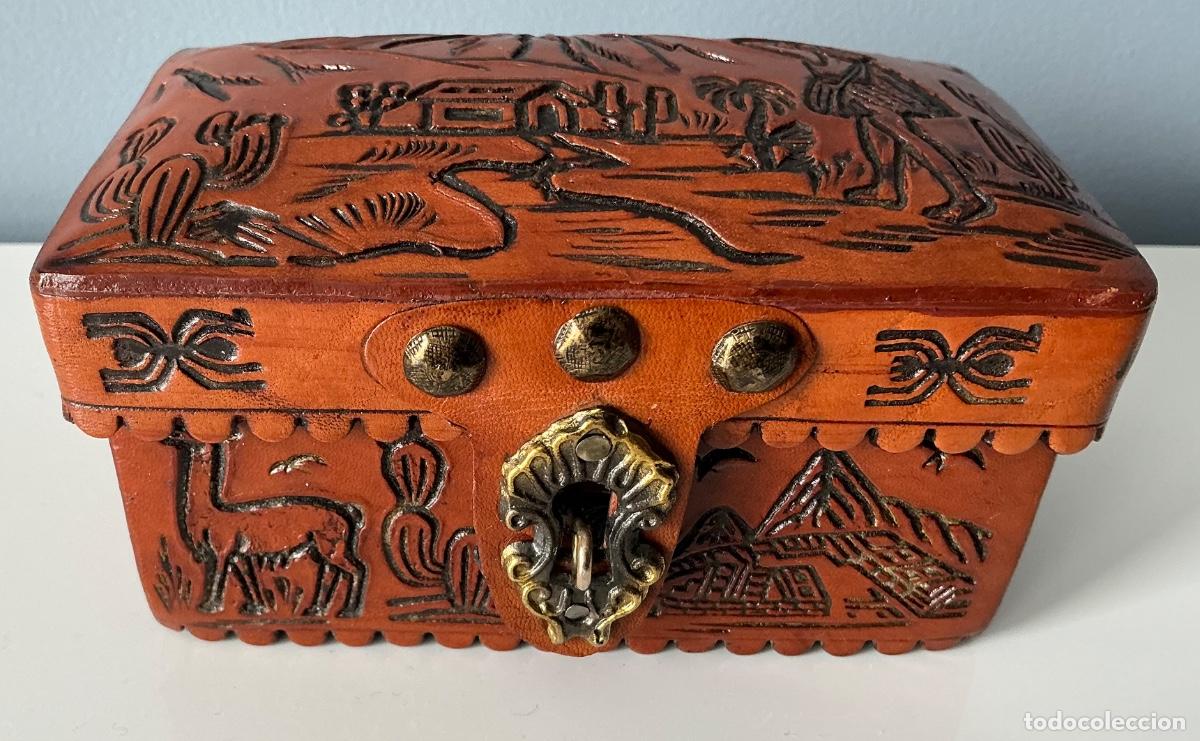 Artesan&iacute;a: Joyero de Cuero Repujado - Artesan&iacute;a Per&uacute;