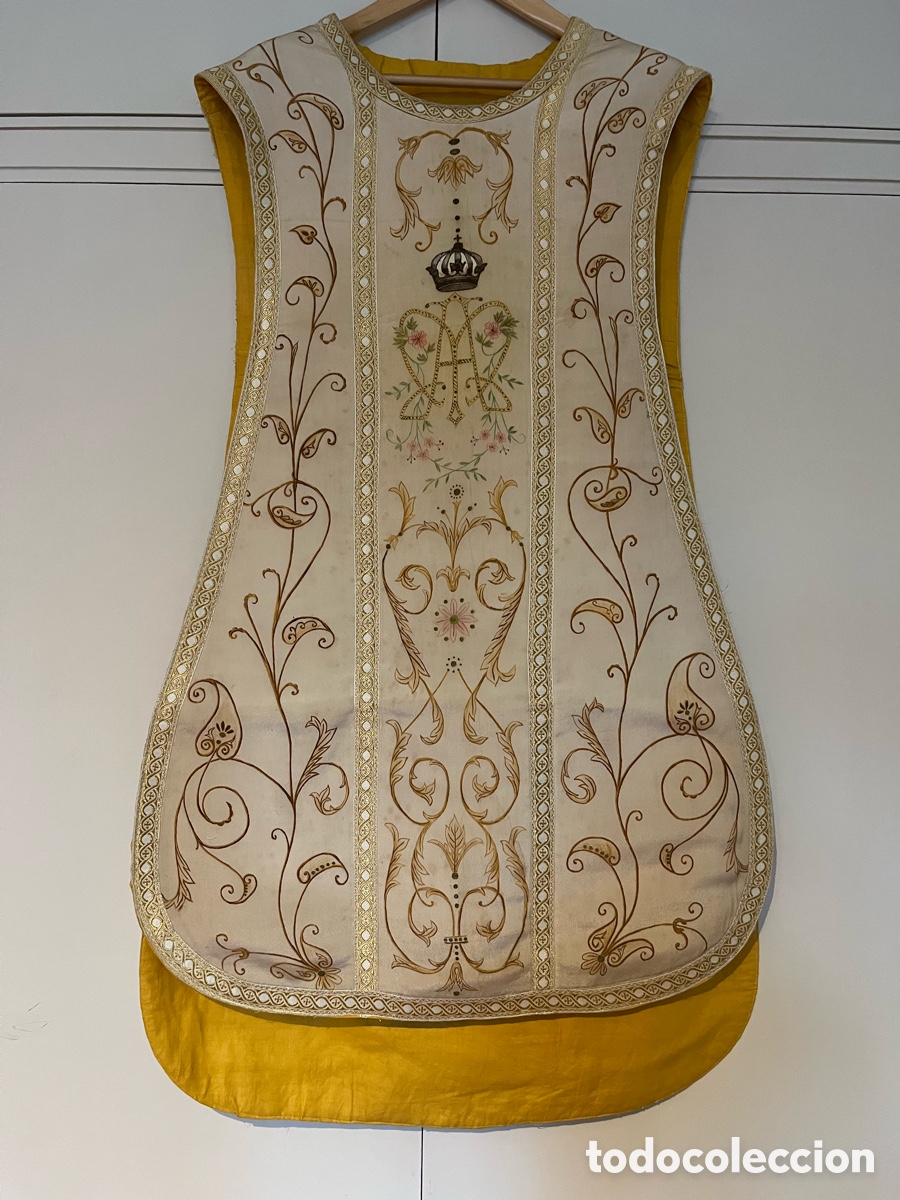 Artesan&iacute;a: Casulla blanca pintada a mano