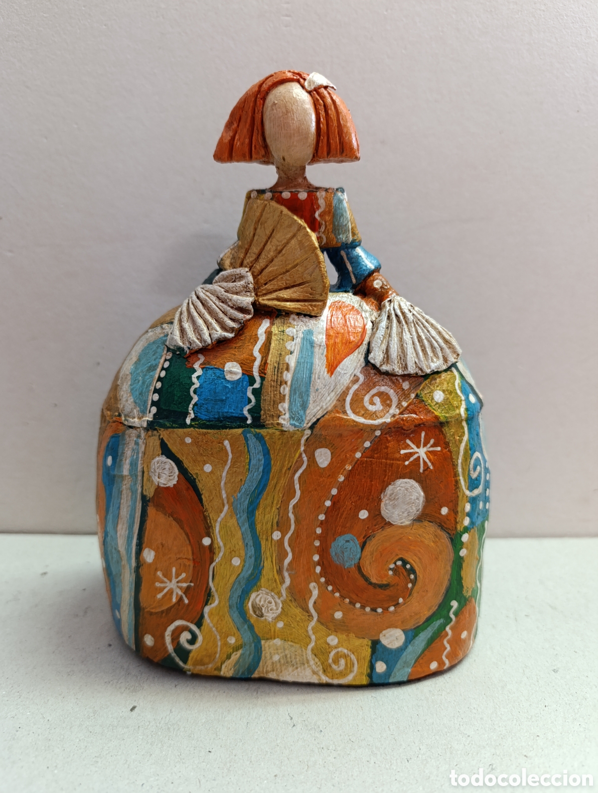 Artesan&iacute;a: MENINA REALIZADA EN PAPEL MACHE Y PASTA DE PAPEL PINTADA A MANO.