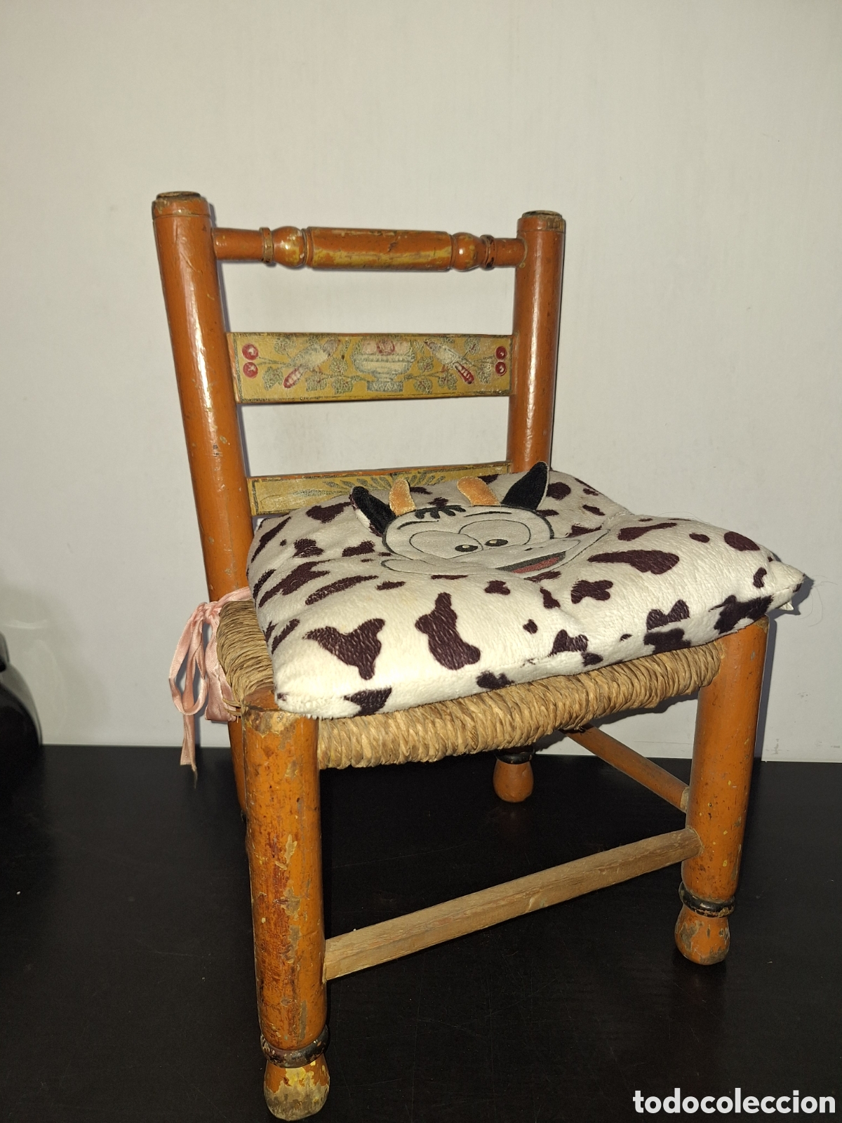 Artesan&iacute;a: Silla infantil con cojin de vaca