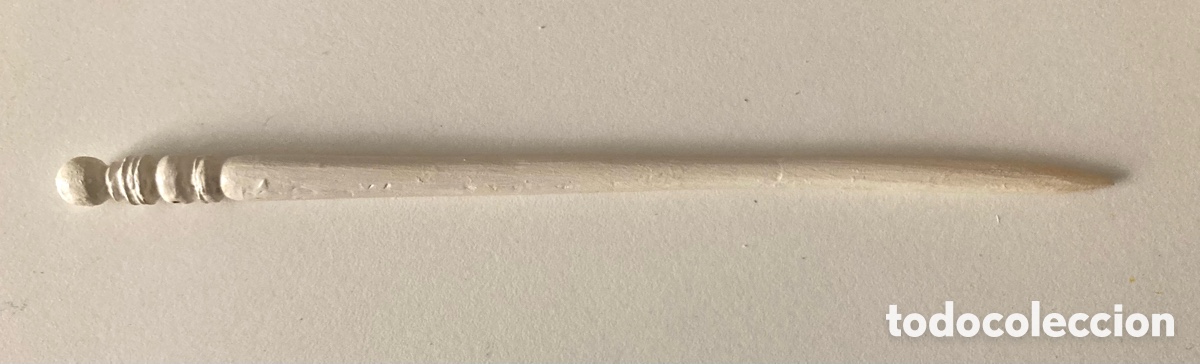 Artesan&iacute;a: Reproducci&oacute;n Romana de aguja para el pelo.