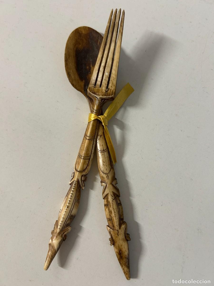 Artesan&iacute;a: Cuchara y tenedor antiguos tallados a mano