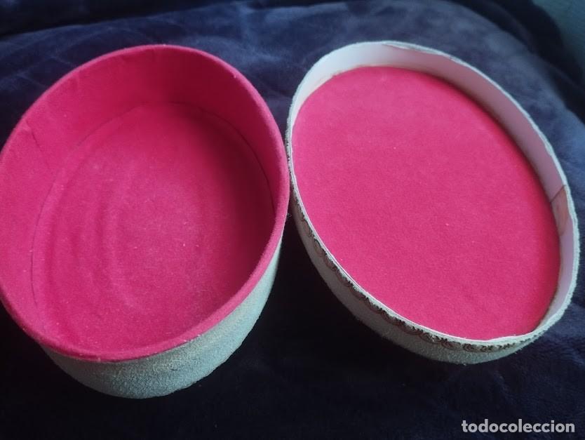 Artesan&iacute;a: Caja ovalada terciopelo - Foto 5
