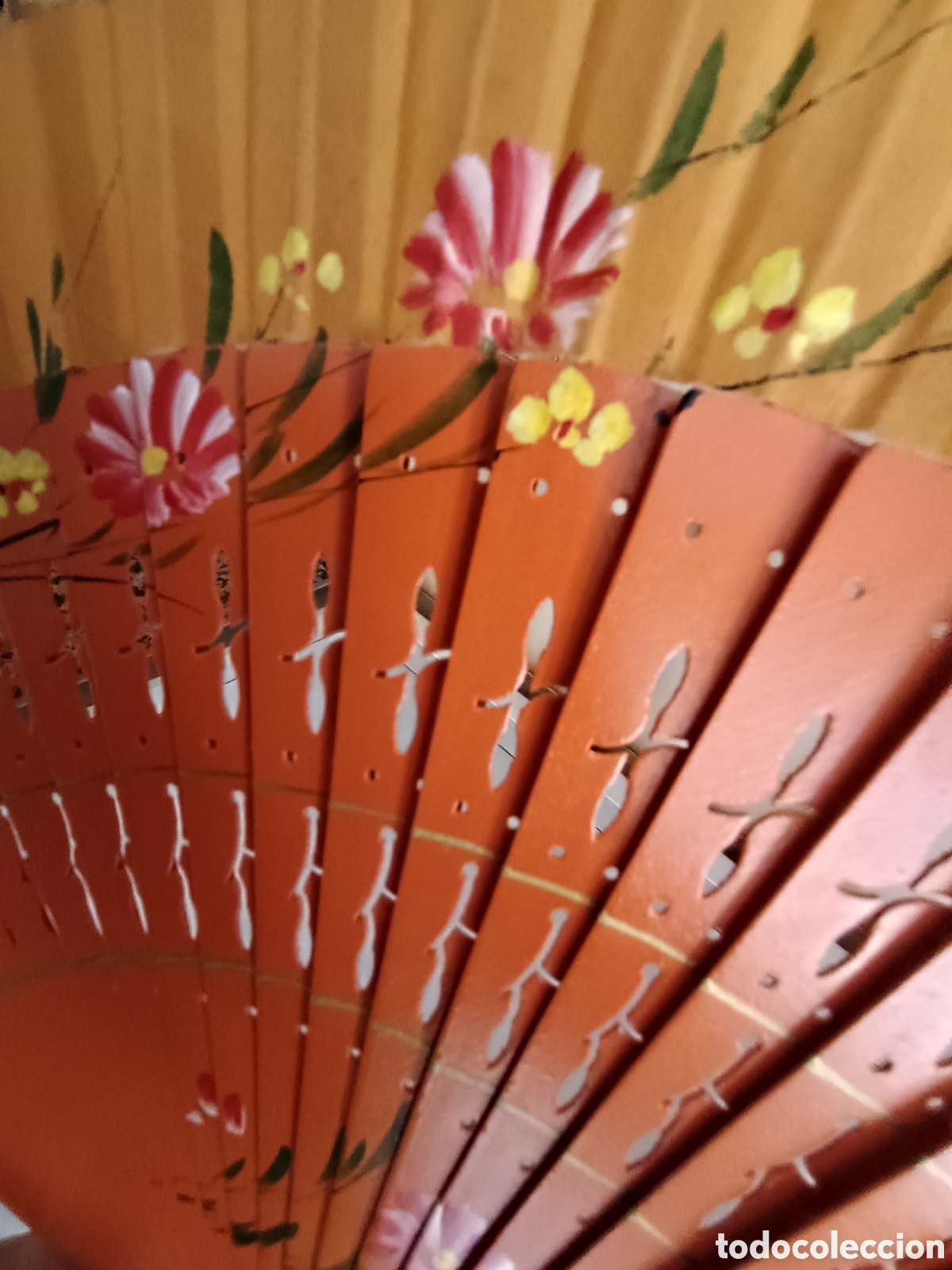 Artesan&iacute;a: ABANICO de &Eacute;BANO CALADO PINTADO A MANO