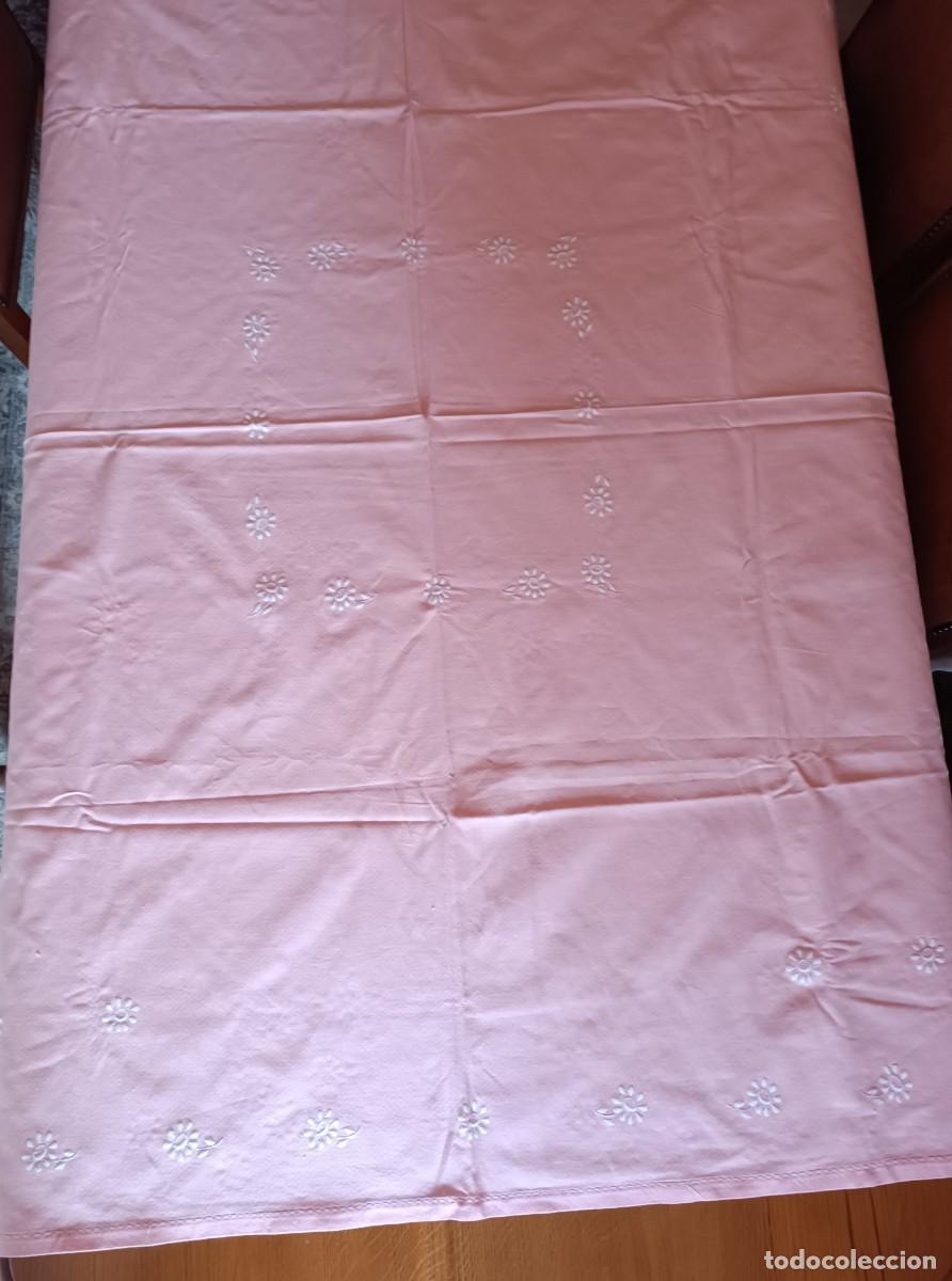 Artesan&iacute;a: Manteleria de crepe rosa - Foto 3