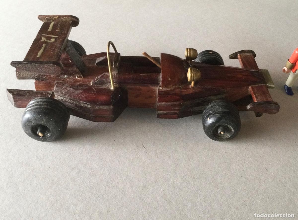 Artesan&iacute;a: Coche de carreras Formula en madera. - Foto 3