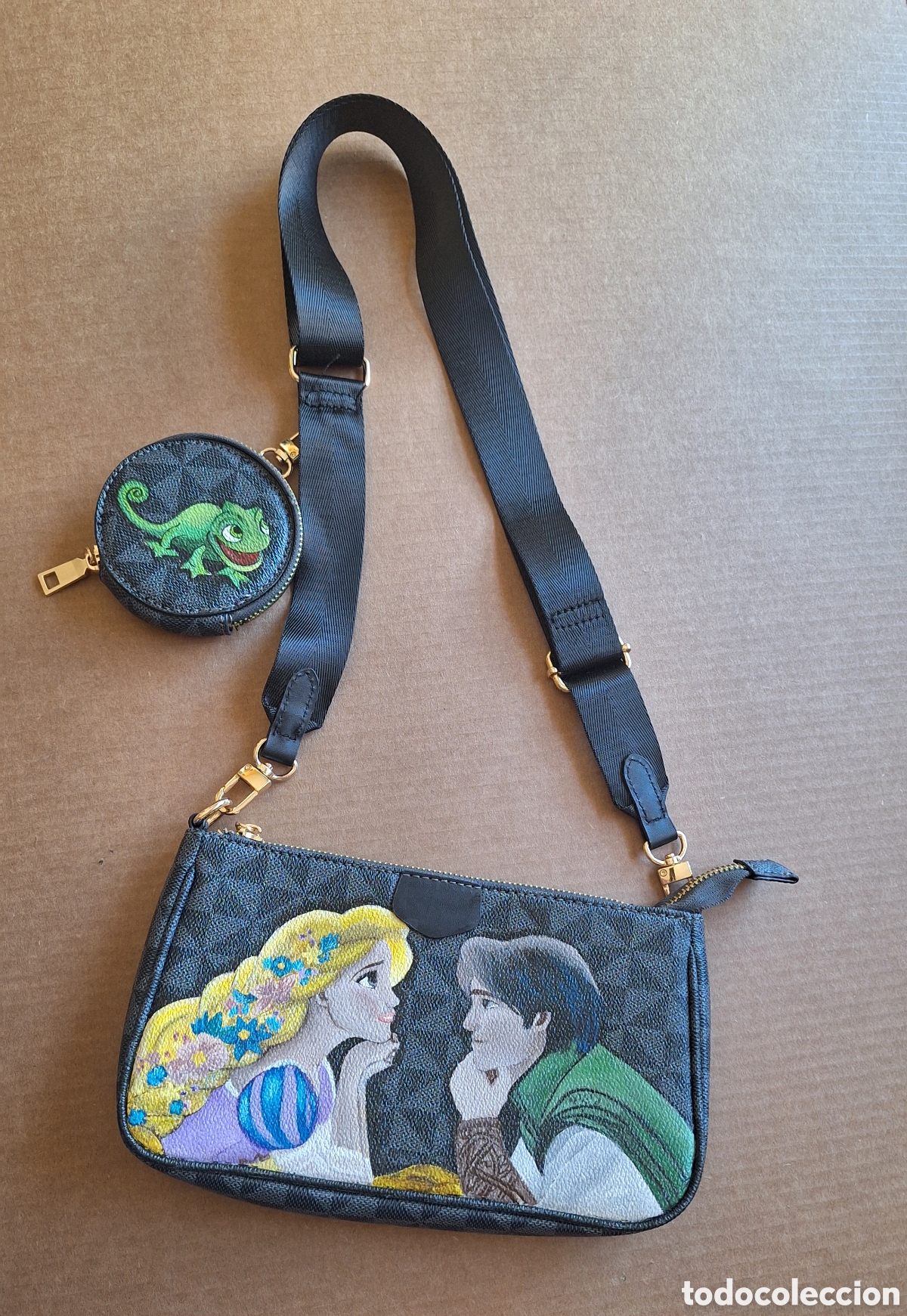 Artesan&iacute;a: Bolso Bandolera Disney &rdquo;Enredados&rdquo; PINTADO A MANO - Pieza &Uacute;nica - Rapunzel, Flynn y Pascal