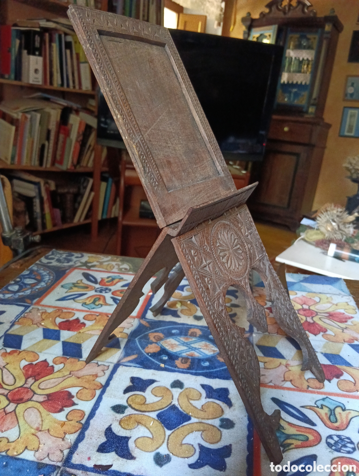 Artesan&iacute;a: Caballete o atril de madera