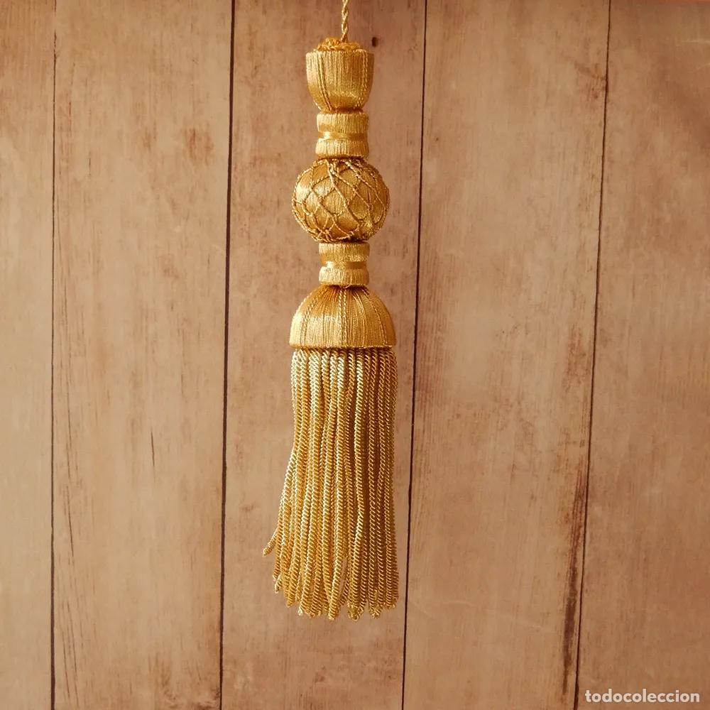 Kunsthandwerk: Borla dorada de con fleco de canutillo de 18 cm