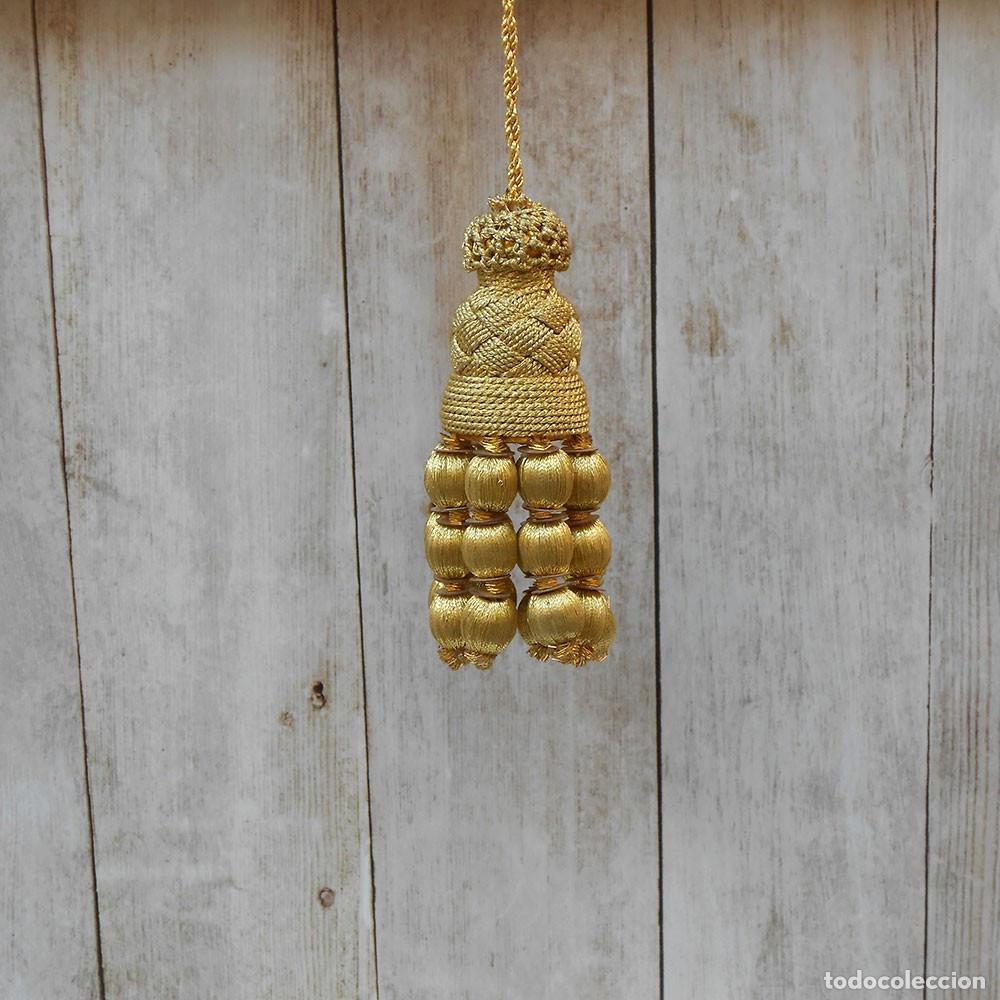 Artisanat: Borla de oro oscuro con fleco de bellota de 10 cm