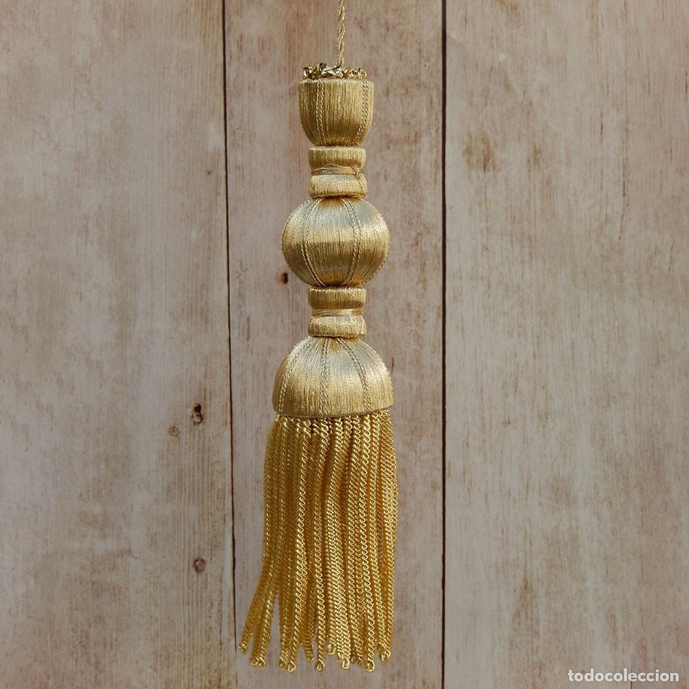 Artisanat: Borla dorada de 8 cm con fleco de canutillo de 7 cm