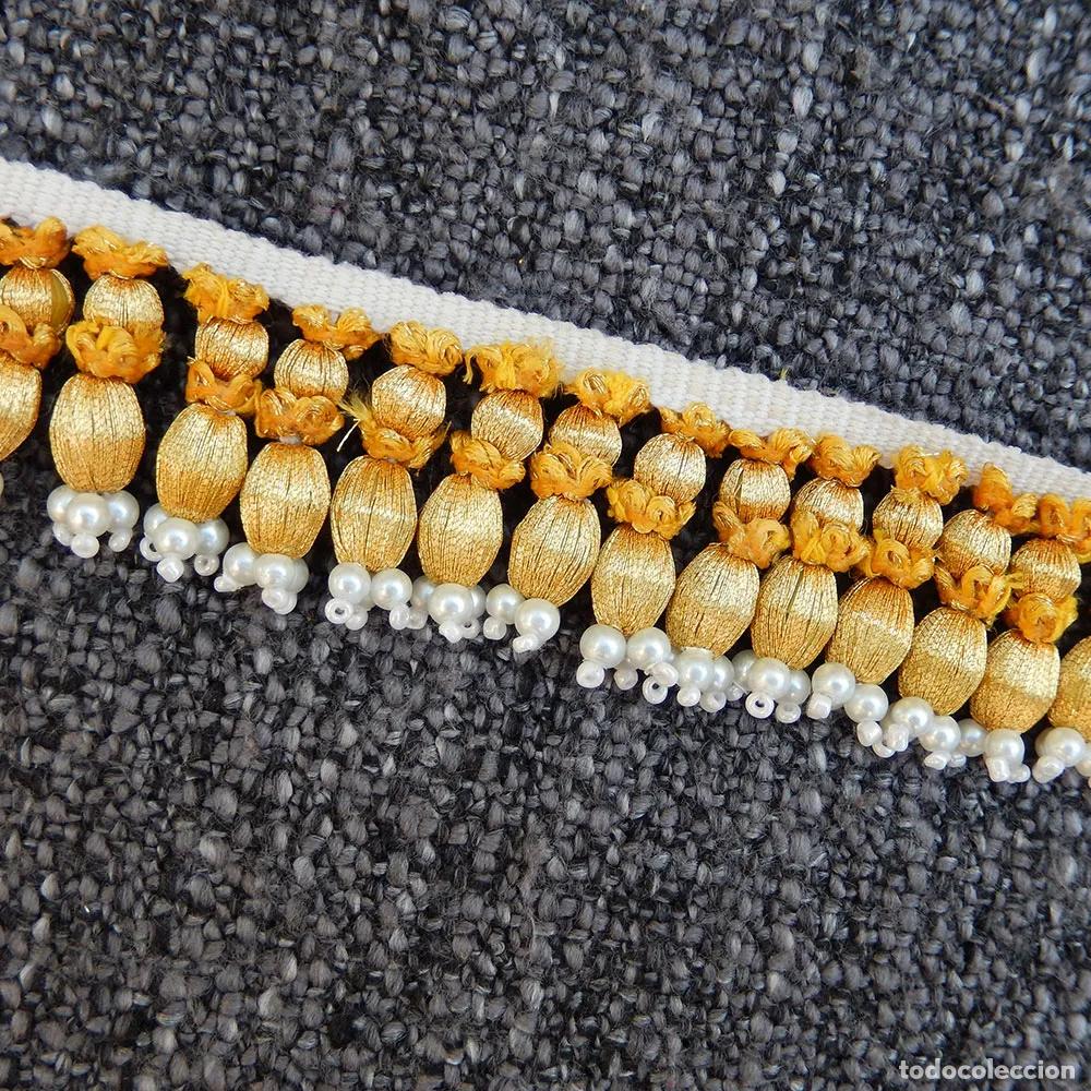 Artisanat: Fleco de bellota con perlas 3 cm