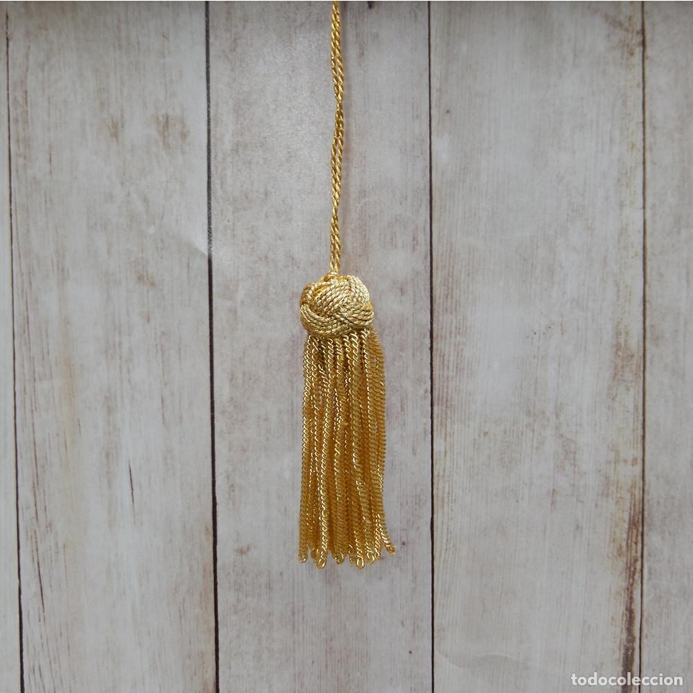 Artisanat: Borla de oro con fleco de canutillo de 8 cm