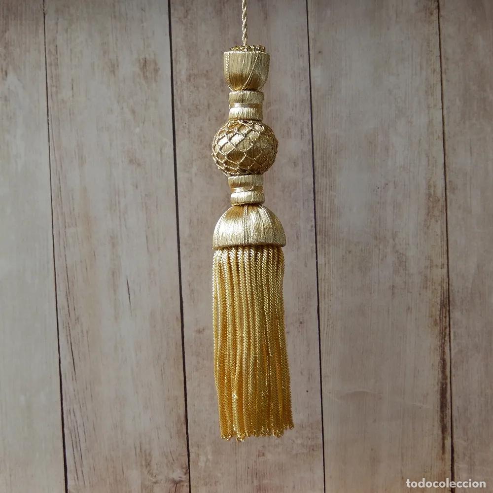 Artisanat: Borla de oro con fleco de canutillo de 18 cm