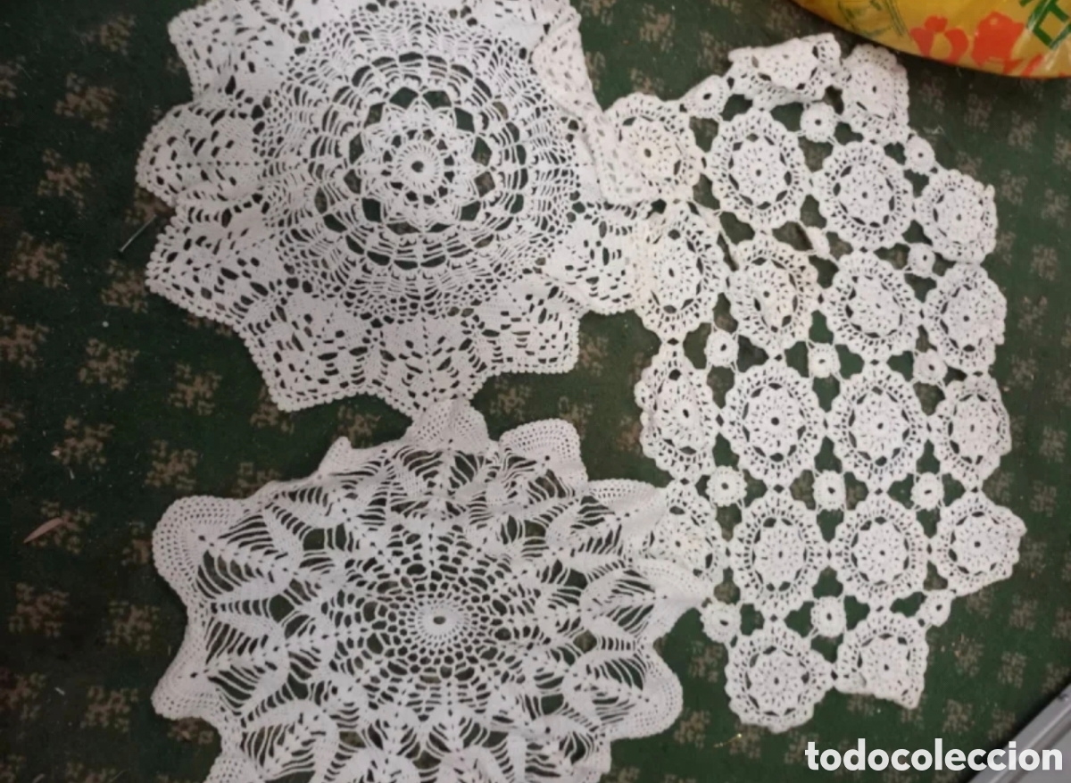 Artesan&iacute;a: Lote de 3 Tapetes / Carpetas de Ganchillo Artesanal Blanco - Dise&ntilde;os Variados Vintage