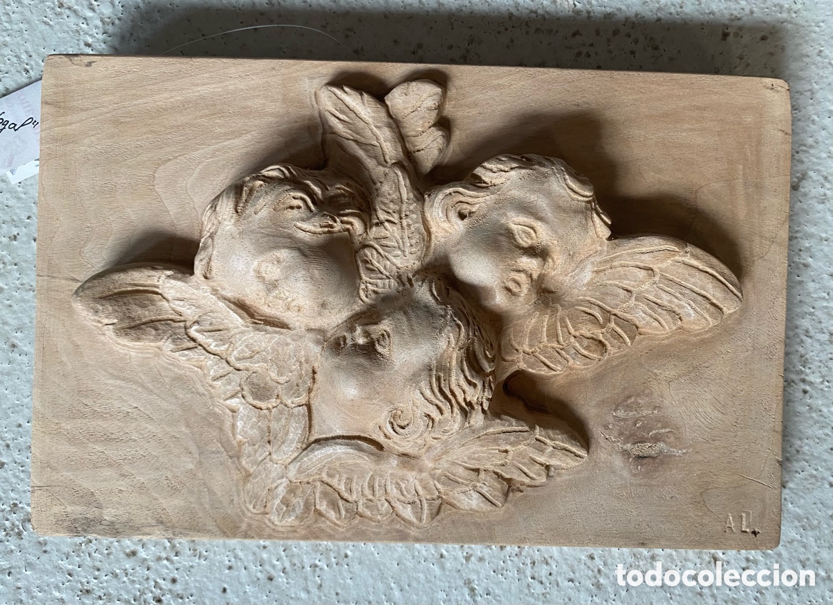 Artesan&iacute;a: &Aacute;ngeles en Madera de Nogal - Querubines. Alto relieve.