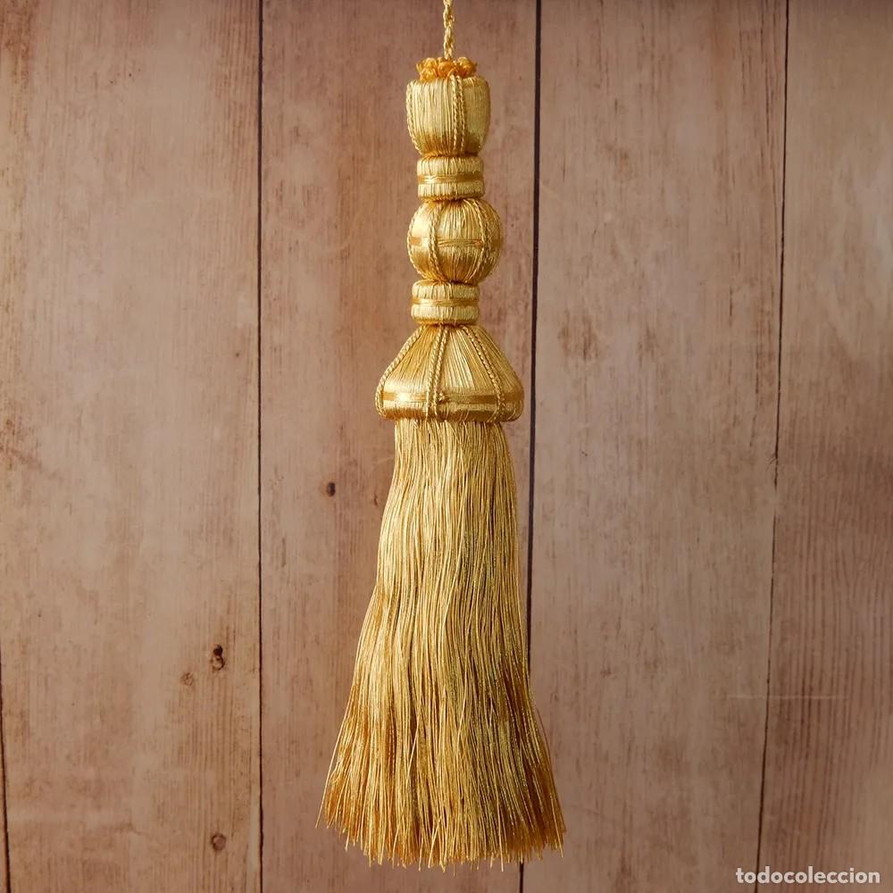 Handicraft: Borla dorada de 18 cm con fleco de hilo