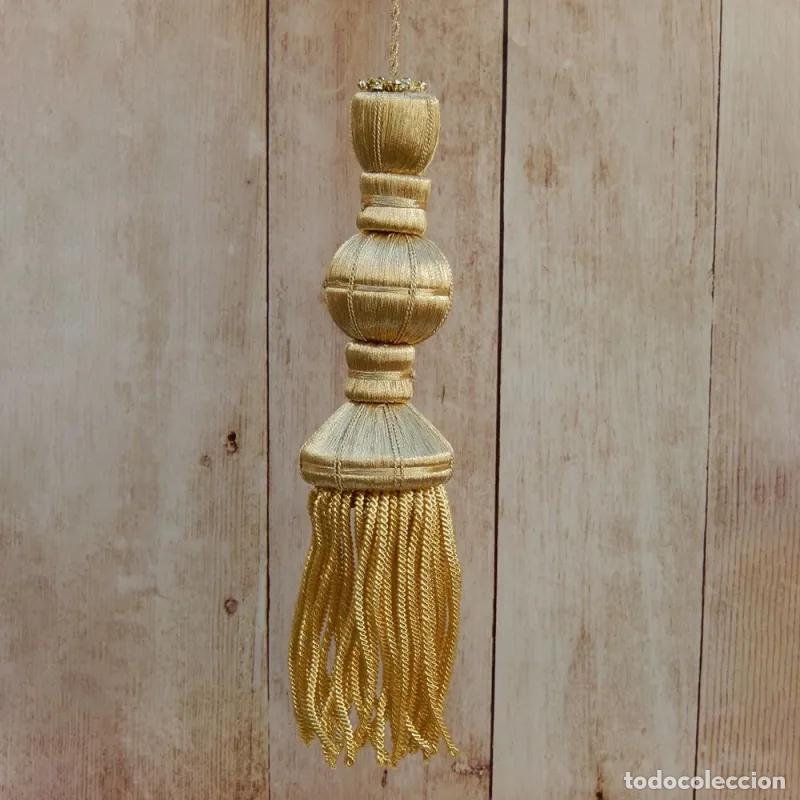 Handicraft: Borla dorada con fleco de canutillo de 17 cm