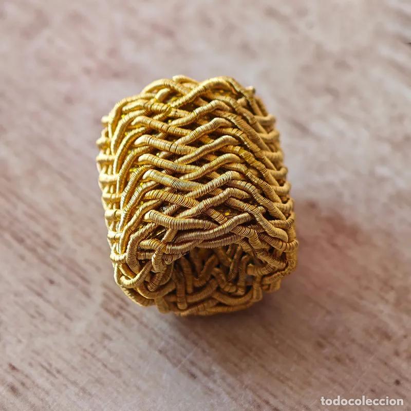 Handicraft: Pasador y abrazaderas para cord&oacute;ns y c&iacute;ngulo dorado metalizado