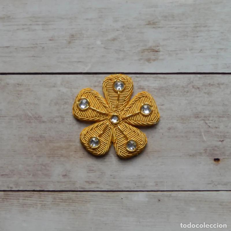 Handicraft: Broche flor para traje de torero
