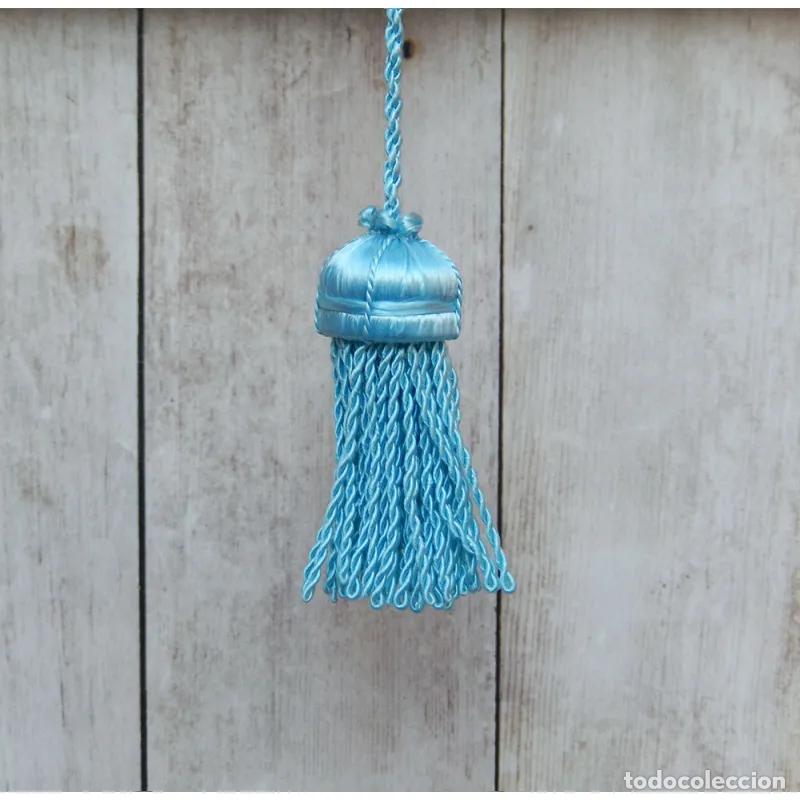 Handicraft: Borla de seda azul claro con fleco de rapacejo 6 cm