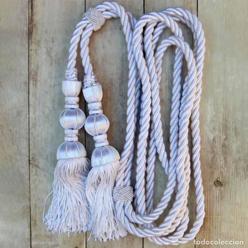 Handicraft: Cord&oacute;n Blanco 3m con Borlas Blancas de Seda 18 cm