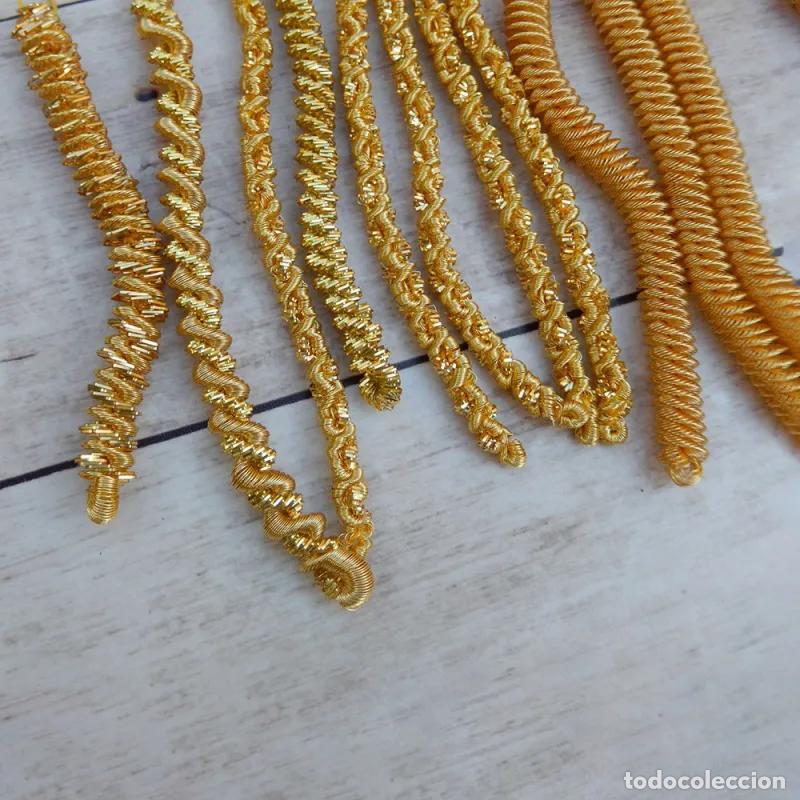 Handicraft: Flecos sueltos de canelones tirabuzones gusanillos rizados y ondulados de 10 cm