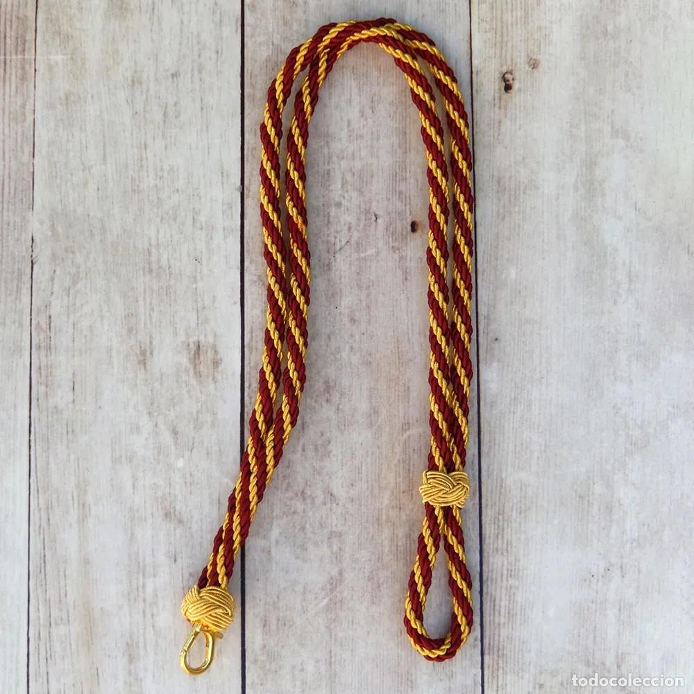 Artesan&iacute;a: Cord&oacute;n para Medalla de Metal - Foto 1