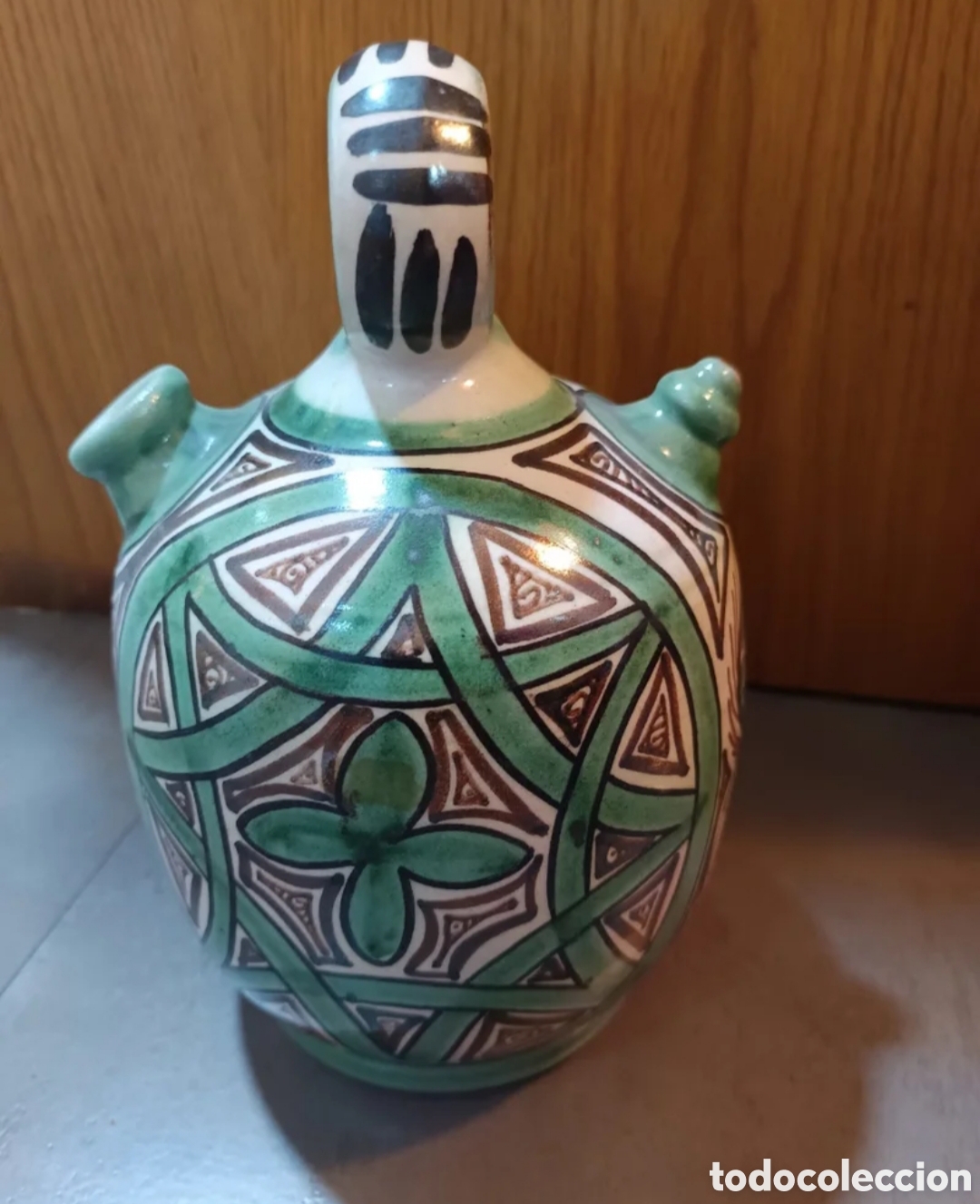 Artesan&iacute;a: botijo tradicional de cer&aacute;mica Teruel de Domingo Punter