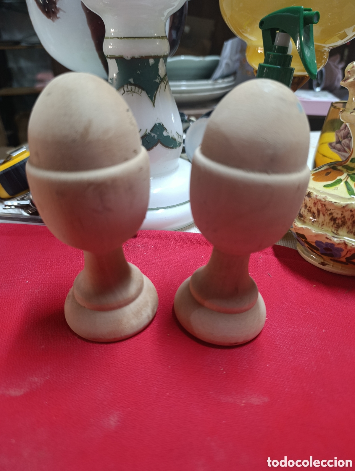 Artesan&iacute;a: Pi&ntilde;as madera de haya.