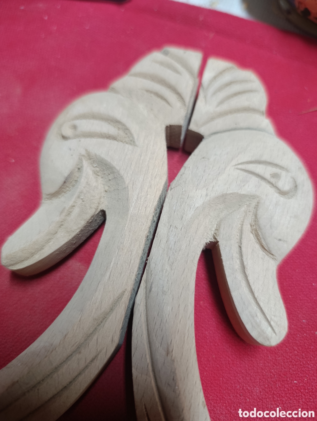 Artesan&iacute;a: Pareja de tallas cisnes madera de haya