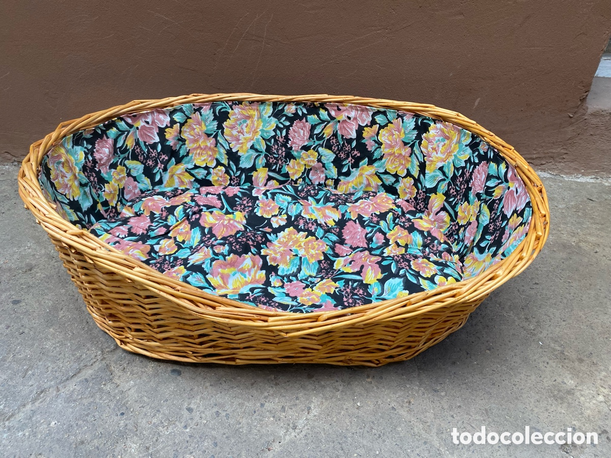 Artesan&iacute;a: Cuna o cesta de mimbre para mascota