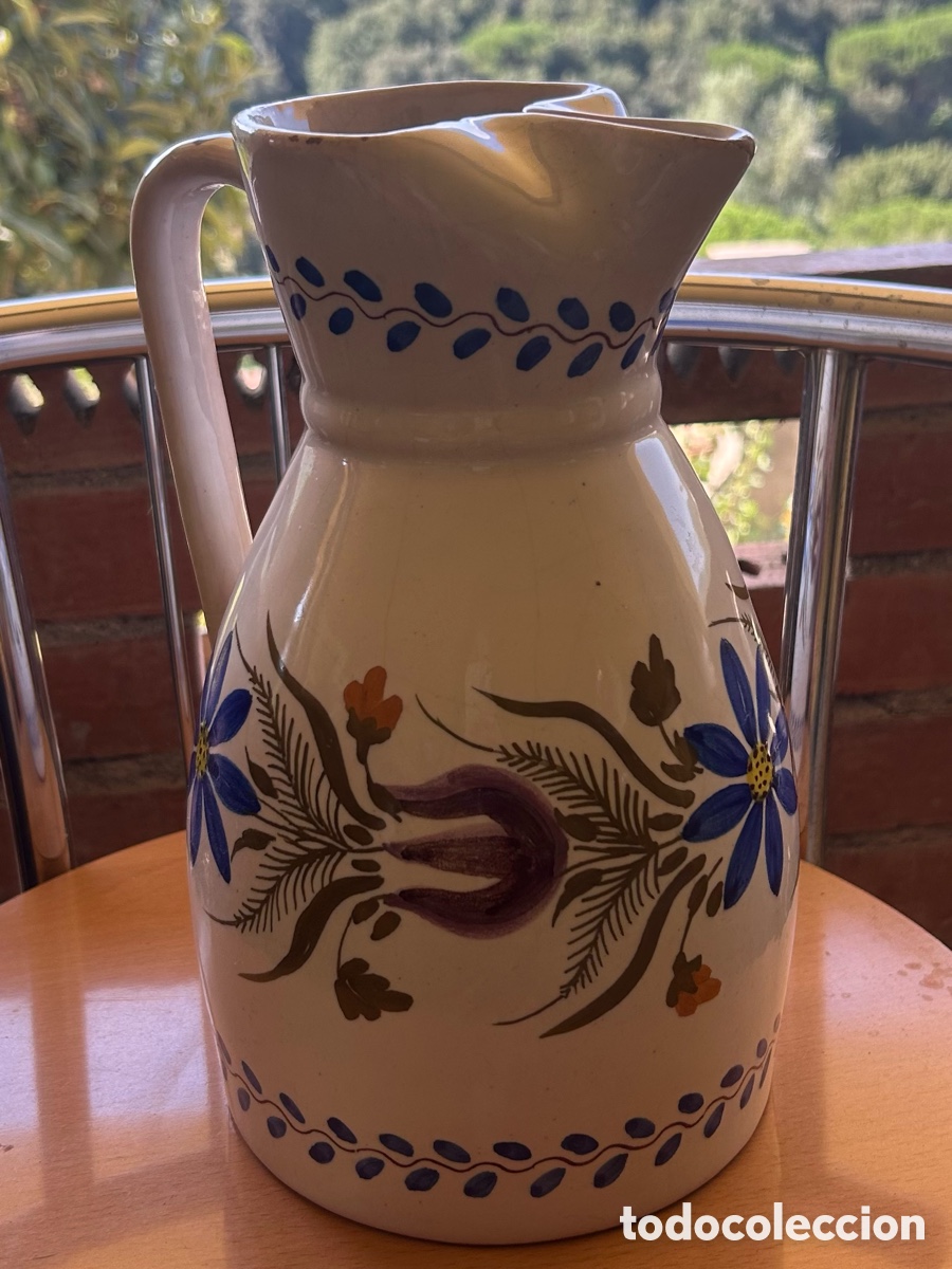 Artesan&iacute;a: Jarra de cer&aacute;mica pintada a mano - Pico de pellizco - 26cm alto