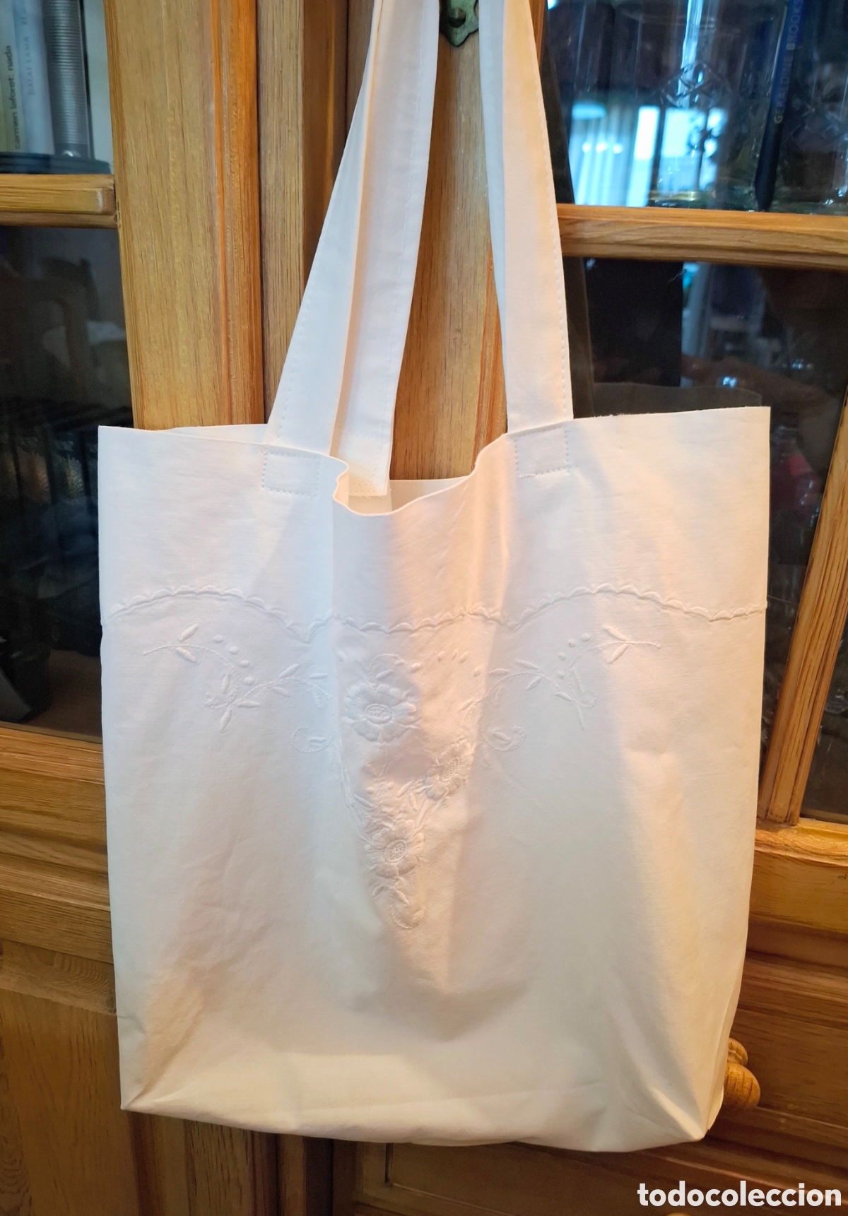 Artesan&iacute;a: Precioso bolso tote bordado, reciclado. Hecho a mano
